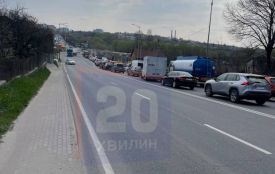 Аварія на Петриківському перехресті. Утворився затор