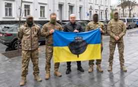 Тернопіль передав три автомобілі Renault Duster для бійців спецпідрозділу «Артан» (пресслужба Тернопільської міської ради)