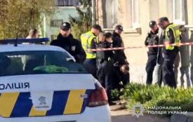 У Тернополі затримали чоловіка з предметом, схожим на зброю