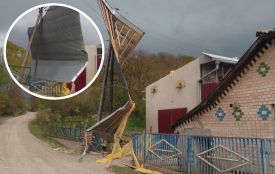 Вітер позривав дахи з будинків у Чортківській громаді: куди звертатись постраждалим від негоди