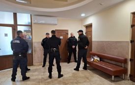 Замах на вбивство: чому прокуратура просила взяти школярку під варту і що говорить прокурор про булінг