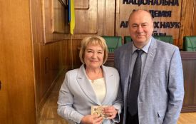 Професорка Тернопільського університету Світлана Пида отримала почесну нагороду від Академії наук