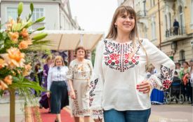 У сквері Чорновола відбудеться дефіле у вишиванках