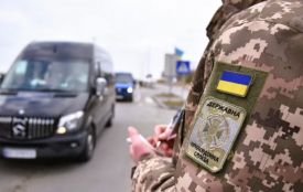 Українці тепер можуть дізнатись онлайн, чи є у них обмеження на виїзд за кордон