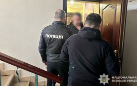 Поліцейських, яких підозрюють в  «прикритті» діяльності студій «контенту 18+», відсторонили від служби