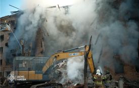 У Києві тривають роботи з ліквідації наслідків ворожого удару: кількість постраждалих і загиблих зросла
