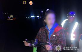 Водіїв, яких позбавили посвідчення за алкоголь,  знову  зупинили нетверезими — тепер на електросамокатах