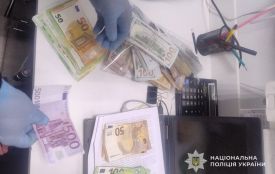 Понад 10 мільйонів гривень віддала шахраям пенсіонерка з Великих Гаїв, повіривши в історію про «зраду»