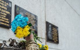 На майдані Перемоги встановлять меморіальну таблицю загиблому захиснику Валерію Дорохову