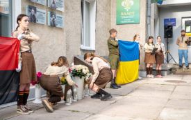 У Тернополі відкрили меморіальну таблицю на честь загиблого Героя-пластуна Андрія Буди