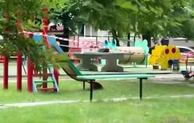 Біля дитячого майданчика у Тернополі виявили підозрілий предмет: на місці працювали служби