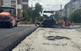 На перетині вулиць Володимира Великого та Леся Курбаса облаштовують кругове перехрестя