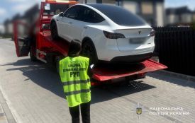 19 тисяч доларів вкрали з квартири тернополянки, поки вона була на роботі