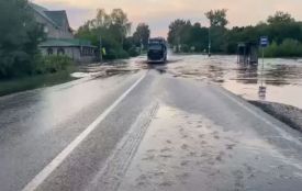Злива підтопила ділянку траси М-19 у Горинці: рух транспорту змінили