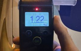 У Ланівцях п'яний водій пропонував поліцейським 15 тисяч гривень хабаря