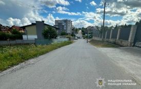 На Тернопільщині 13-річний хлопець на електросамокаті збив 14-річного пішохода