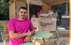 Морозиво — на пательні: ветеран у Тернополі відкрив незвичний бізнес