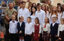 Святкові лінійки та відпрацювання по суботах: як розпочнеться навчальний рік у школах Тернополя