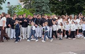 Перший дзвоник у школах Тернополя. Дивіться репортаж