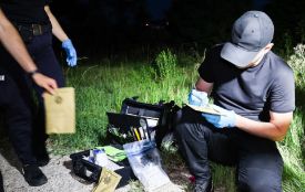 З молотком кинувся на поліцейських: суд відправив чоловіка за ґрати