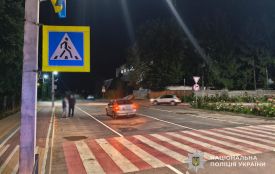 У Чорткові під колеса автомобіля потрапили троє пішоходів