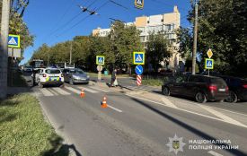 На Тарнавського водій Hyundai наїхав на 7-річного хлопчика та бабусю, які переходили дорогу
