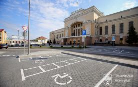 Парковка на Привокзальному майдані: у Тернополі шукають нового оператора