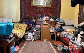 Завдала ножових ударів: на Тернопільщині дружину підозрюють в замаху на вбивство чоловіка
