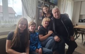 «Ми дітей ховали в багажнику, коли тікали…» Як живе багатодітна родина з Алчевська на Тернопільщині