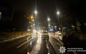 На Злуки 18-річна дівчина, яка переходила дорогу, потрапила під колеса авто