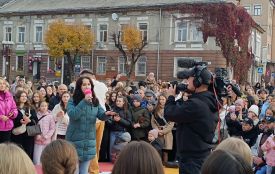 Зйомки шоу «Караоке на майдані» другий день тривають у Тернополі
