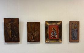 У бібліотеці ТНМУ діє виставка ікон Володимира Шерстія «Ангели незламної України»