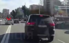 Ігнорував вимогу зупинитися та чинив непокору: у Тернополі затримали водія Skoda і вилучили посвідчення