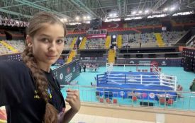 Школярка з Теребовлі Соломія Синявіцька дійшла до чвертьфіналу чемпіонату Європи з боксу