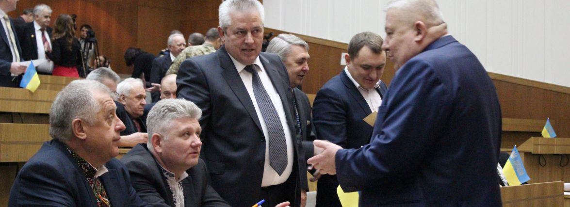 Як новообрані депутати облради на свою першу сесію збирались (ФОТОРЕПОРТАЖ)