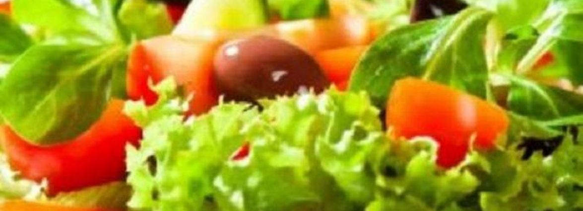Легкі та весняні салати на щодень