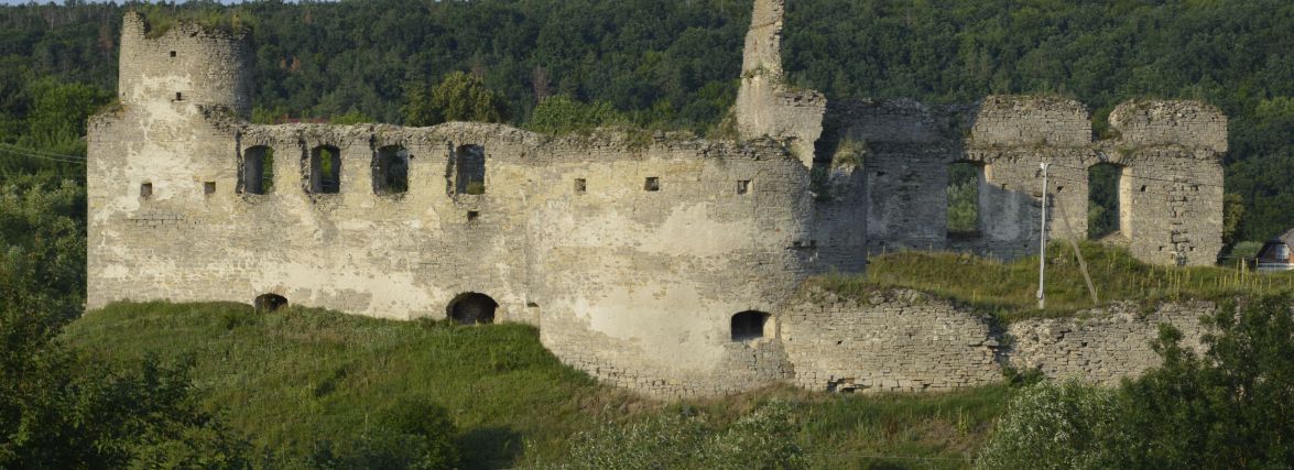 Велика реставрація чи пародія? Чому не відновлюють замки, які вже розсипаються(РОЗСЛІДУВАННЯ)