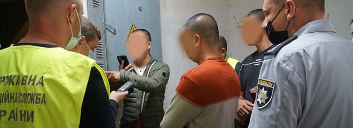 На одному з підприємств Тернопільщини поліцейські виявили нелегалів (ФОТО. ВІДЕО)