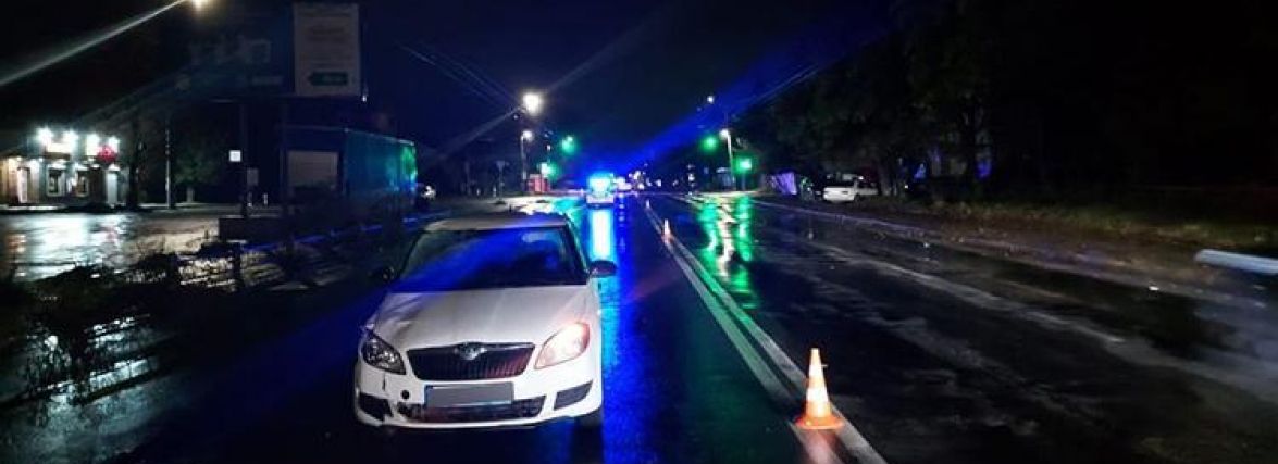 ДТП на Микулинецькій: водій автомобіля Skoda на смерть збив 18-річного пішохода