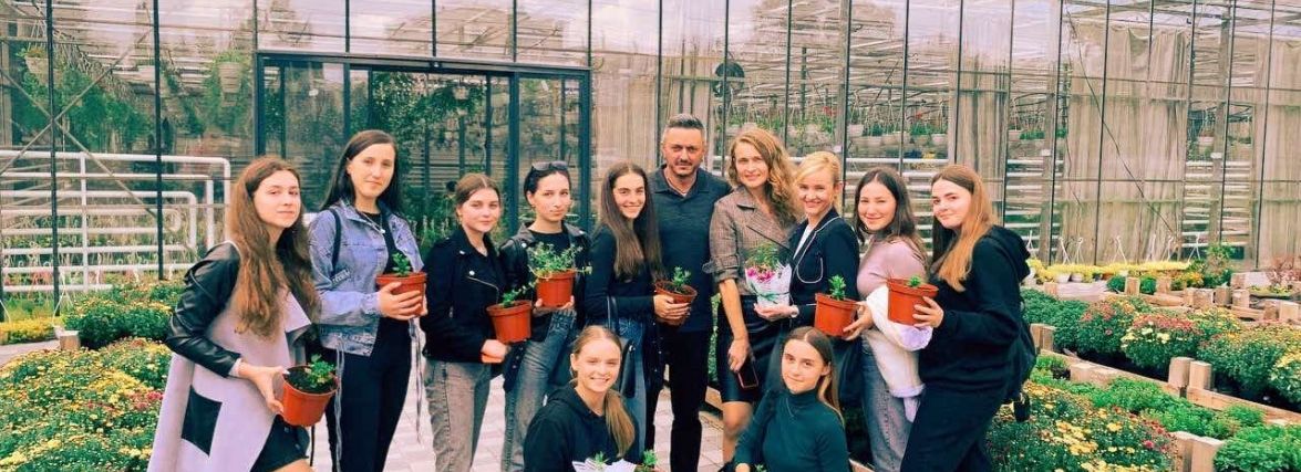 Кинули виклик звичним лекціям: як студенти з Андрієм Підлужним знайомляться з культурним життям Тернополя