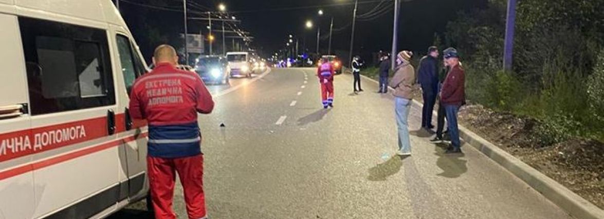 На Протасевича автомобіль збив жінку. Вона померла дорогою до лікарні
