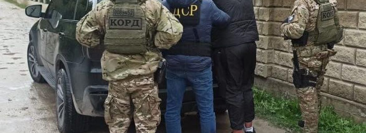Поліцейські викрили групу вимагачів з підприємців Тернопільщини. Як їх затримували (ФОТО. ВІДЕО)
