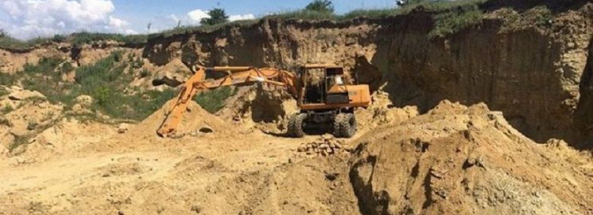 Нещасний випадок на Тернопільщині: у кар'єрі загинула працівниця