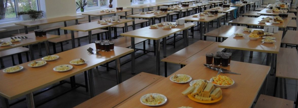 Шкільний перекус: що найчастіше купують учні у буфетах. Дослідження