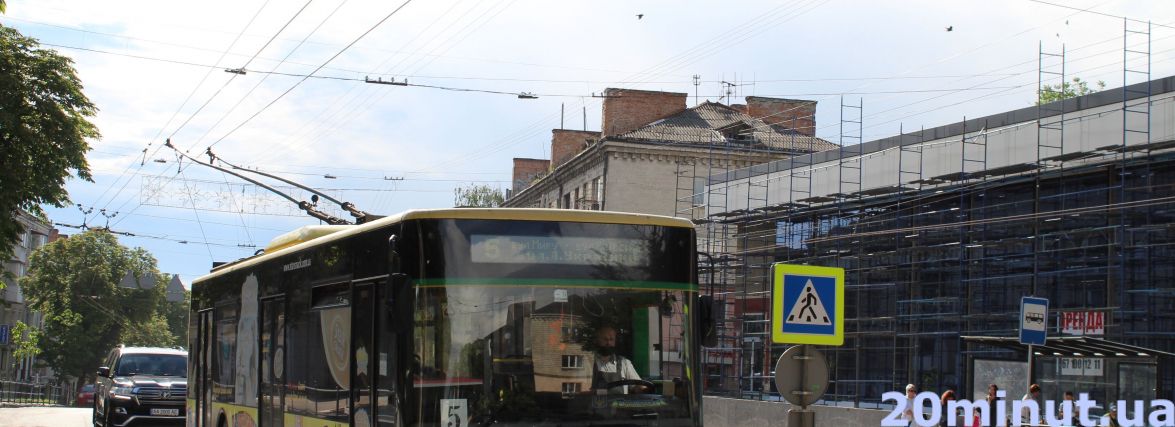 За проїзд гроші знімає по кілька разів? Ми дізналися, що робити у таких випадках