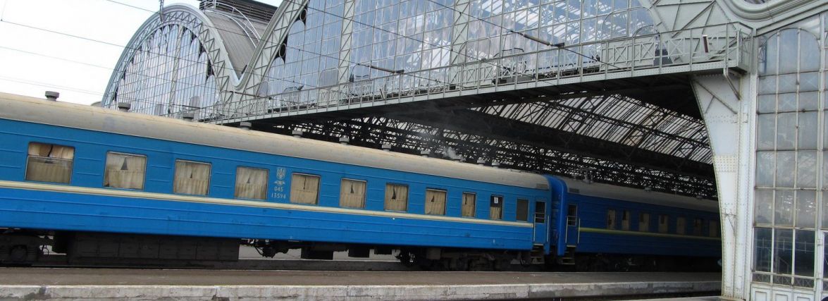 На 10 залізничних вокзалах країни розгорнули пункти вакцинації та експрес-тестування на COVID-19
