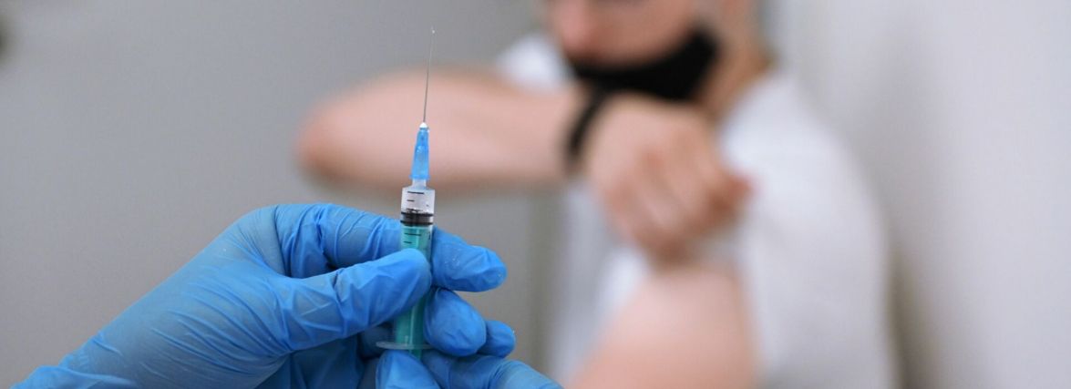 Відмова від вакцинації: чи оплачуються лікарняні у разі відсторонення від  роботи : 08:11:2021 - 20 хвилин Тернопіль