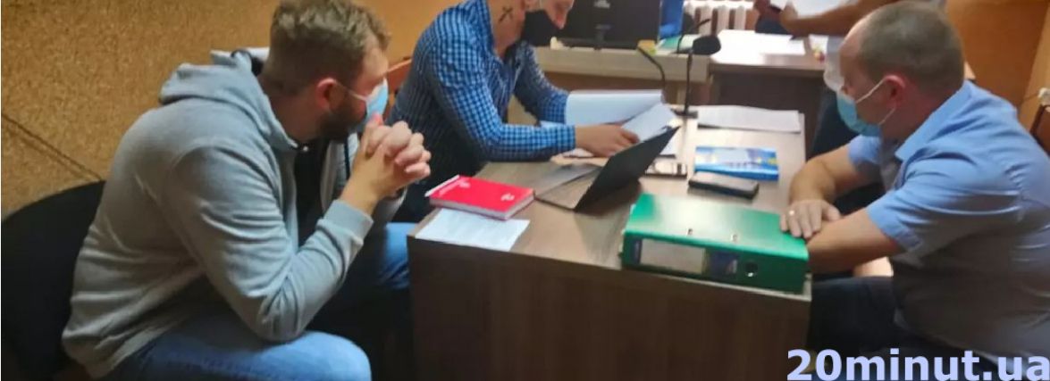 Погрожував та вимагав 7 млн гривень у підприємця. Чи залишиться підозрюваний під вартою?