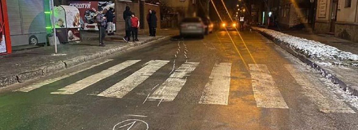 У Тернополі водій збив жінку на «зебрі» та врізався в зустрічний автомобіль Audi A6