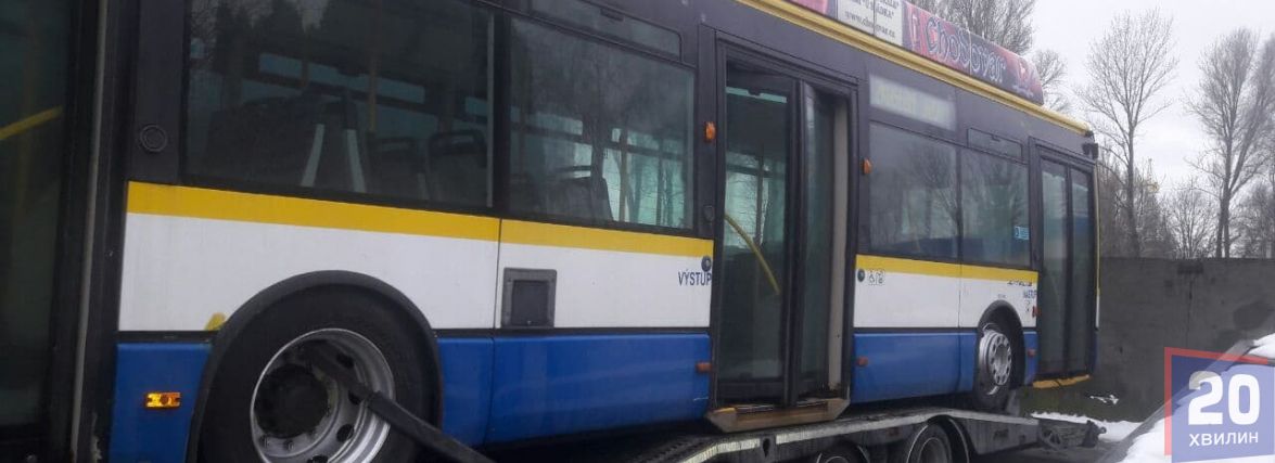 В Тернопіль прибув другий вживаний чеський тролейбус (ФОТО ДНЯ)